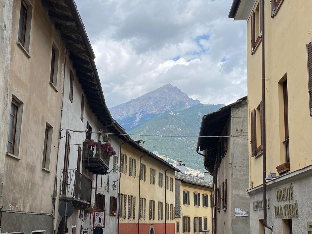 La Tana Dell'Orso Hotel Oulx Buitenkant foto